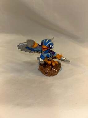 Skylanders SuperChargers Stormblade Character Figure